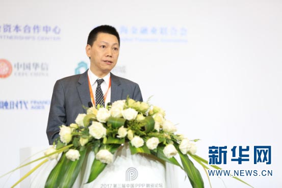 龍元建設集團副董事長、總裁賴朝暉發(fā)表主旨演講
