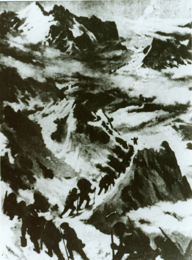 ↑資料圖片：紅軍過(guò)打鼓山。（圖片由陸軍第16集團(tuán)軍某紅軍團(tuán)提供）