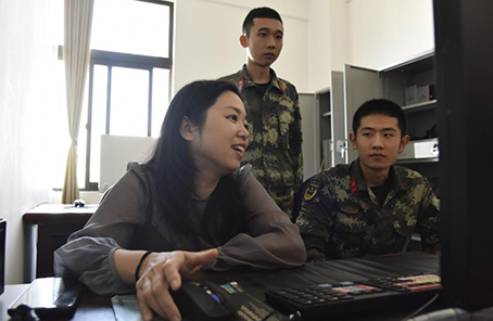軍嫂鄭如:雖苦不怕，是我對(duì)愛(ài)的承諾