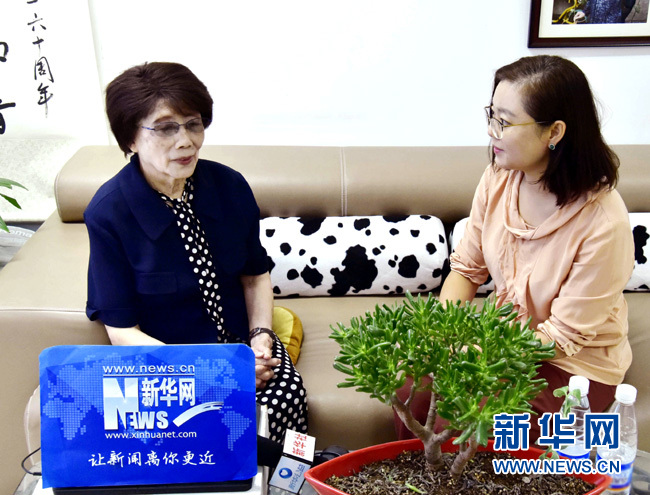 電波永不消逝，隨著時代發(fā)展傳播可能會有多種形式，年輕播音員要不忘初心，在如今優(yōu)越條件下更應砥礪自己。
