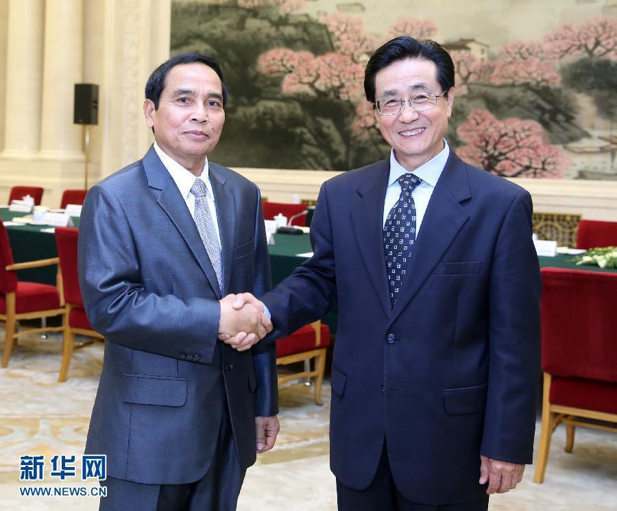 7月7日，中共中央書記處書記、中央紀委副書記趙洪祝在北京同老撾人民革命黨中央政治局委員、中央紀委書記、政府副總理本通率領的老撾人民革命黨代表團舉行工作會談。新華社記者 姚大偉 攝 