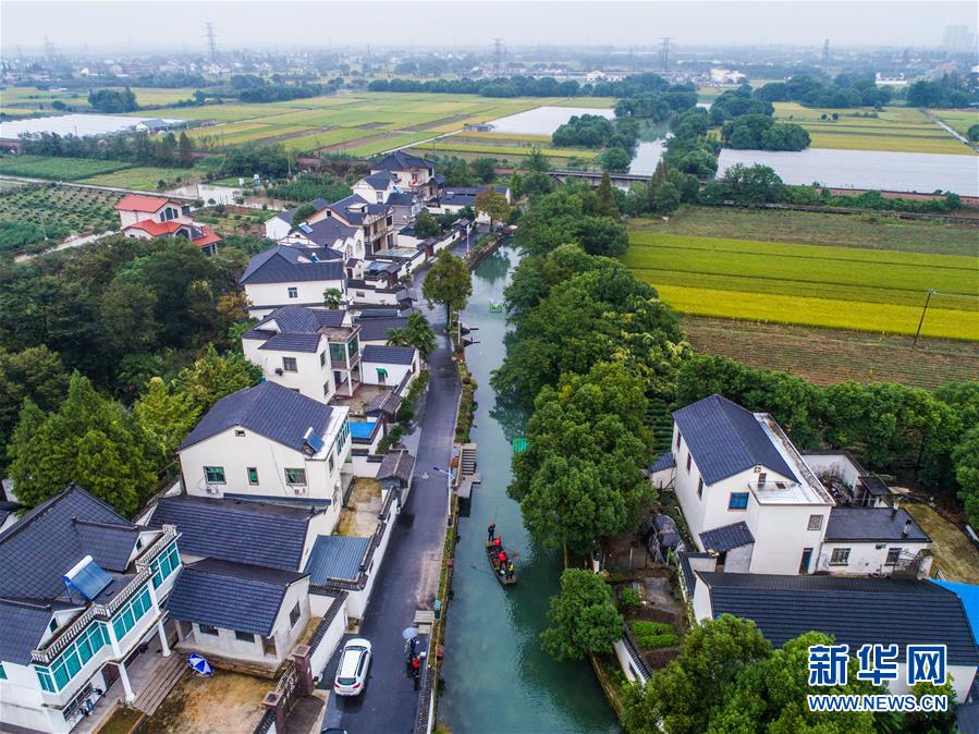 （新華全媒頭條·圖文互動(dòng)）（4）歷史性飛躍的偉大實(shí)踐——中國共產(chǎn)黨引領(lǐng)中國特色社會(huì)主義開辟發(fā)展新境界述評(píng)