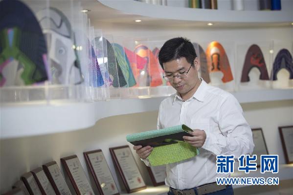 （十九大時(shí)光·圖文互動(dòng)）（3）青春，在夢(mèng)想的引領(lǐng)下飛揚(yáng)——來(lái)自基層蹲點(diǎn)現(xiàn)場(chǎng)的報(bào)道
