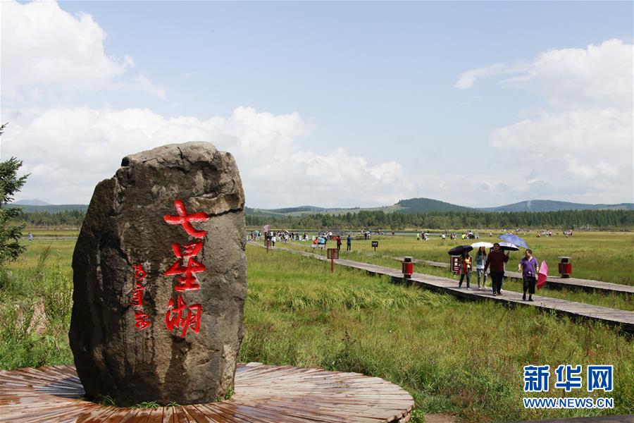 （新華全媒頭條·圖文互動(dòng)）（1）那一抹綠色，走進(jìn)越來(lái)越多人心里——河北塞罕壩續(xù)寫(xiě)新時(shí)代綠色傳奇