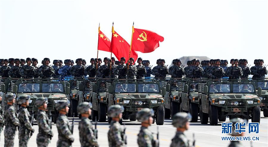 （新華全媒頭條·強軍思想引領新征程·圖文互動）（8）那一刻，我們光榮接受檢閱