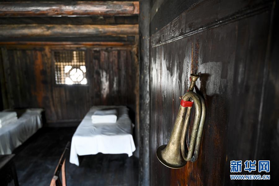 （壯麗70年·奮斗新時代——記者再走長征路·圖文互動）（4）手捧棉被憶紅軍：走了那么多年，我們都念他們的好