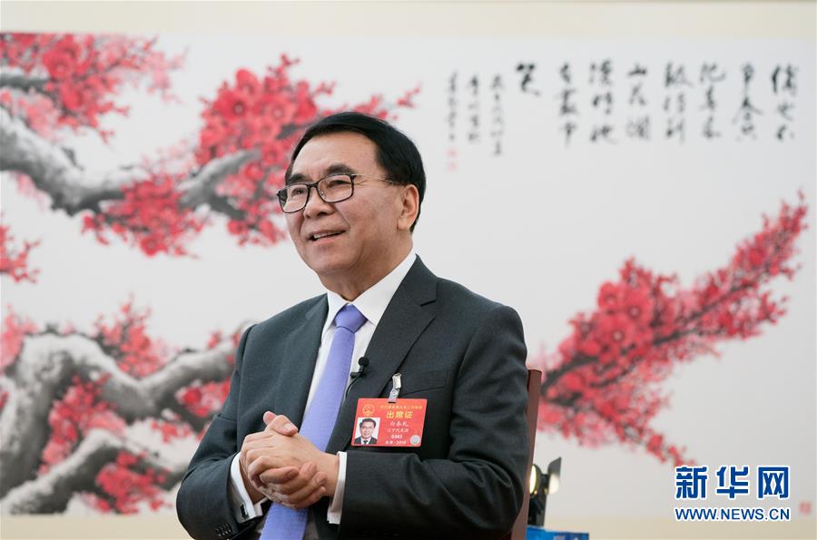 （兩會(huì)·圖文互動(dòng)）（1）全國(guó)人大代表、中科院院長(zhǎng)白春禮：打破關(guān)鍵核心技術(shù)“瓶頸”