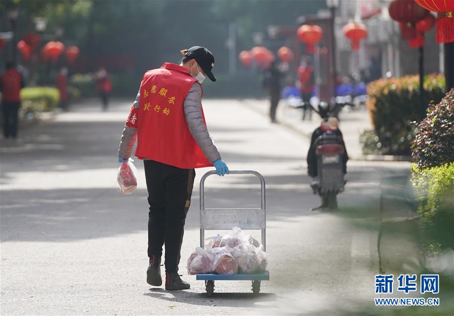 （新華全媒頭條·圖文互動）（11）一鼓作氣，不勝不休！——寫在疫情防控阻擊戰(zhàn)的關(guān)鍵時(shí)刻