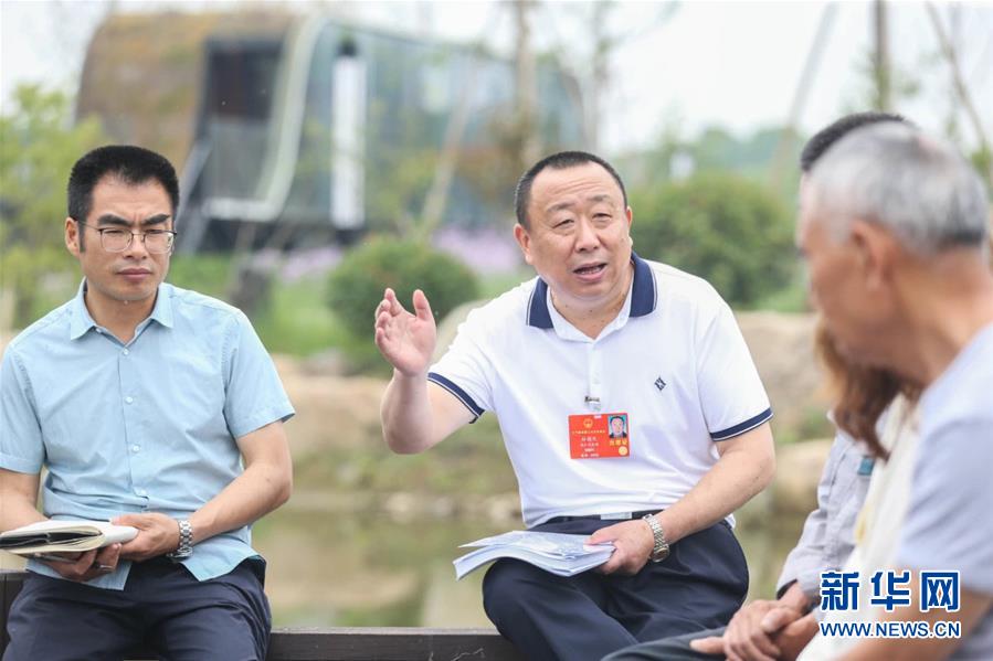 （新華全媒頭條·兩會精神看落實(shí)·圖文互動）（2）整體謀劃、系統(tǒng)升級、全面提升——落實(shí)全國兩會精神織牢織密公共衛(wèi)生防護(hù)網(wǎng)