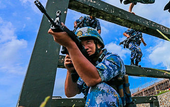 海軍陸戰(zhàn)隊(duì)特種障礙訓(xùn)練，敢來(lái)嗎？