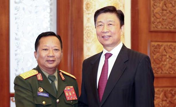 李源潮會(huì)見老撾國防部長(zhǎng)