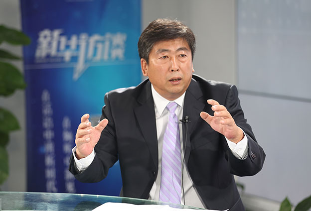 最根本的就是錢從哪里來、人往哪里去。