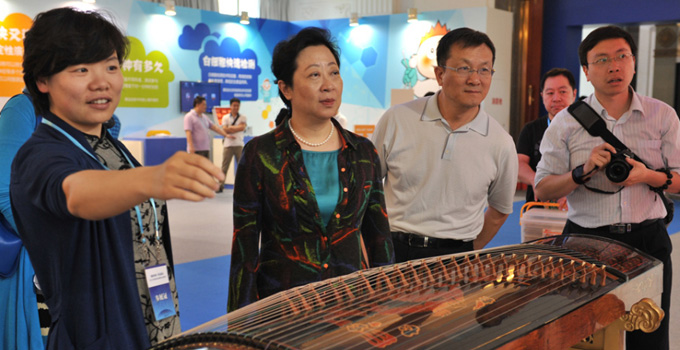 北京市市科委主任閆傲霜、副主任朱世龍檢查2015年科技周主場(chǎng)籌備工作