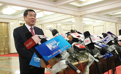何立峰：2016年實(shí)現(xiàn)了穩(wěn)增長、穩(wěn)就業(yè)