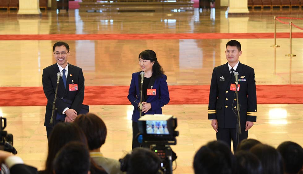 孟祥飛、李媛、曹先建接受采訪