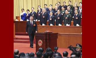 習(xí)近平當(dāng)選國家主席、中央軍委主席