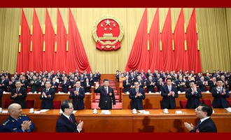 習(xí)近平當(dāng)選國家主席、中央軍委主席