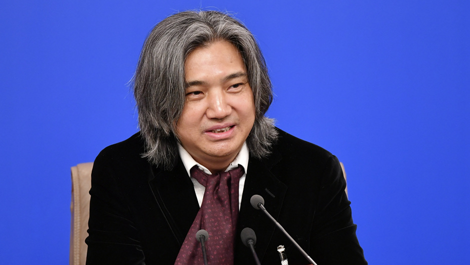 全國政協(xié)常委、文化文史和學習委員會委員，中國美術館館長，中國美術家協(xié)會副主席 吳為山