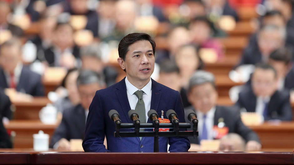 中國(guó)民間商會(huì)副會(huì)長(zhǎng)，百度在線網(wǎng)絡(luò)技術(shù)（北京）有限公司董事長(zhǎng)兼首席執(zhí)行官 李彥宏