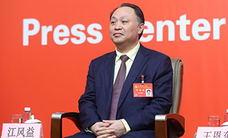 南昌大學(xué)黨委常委、副校長(zhǎng)江風(fēng)益