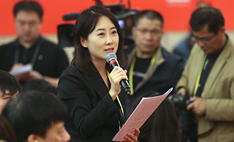 鳳凰衛(wèi)視、鳳凰網記者提問