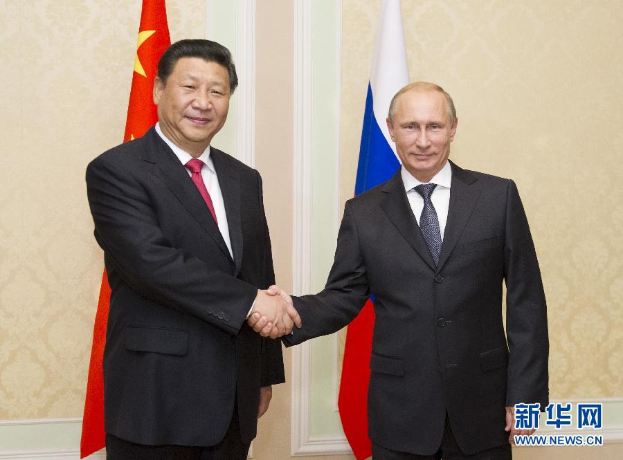 9月11日，中國國家主席習(xí)近平在塔吉克斯坦首都杜尚別會(huì)見俄羅斯總統(tǒng)普京。 新華社記者 黃敬文 攝 