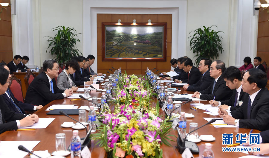 12月25日至27日，中共中央政治局常委、全國(guó)政協(xié)主席俞正聲對(duì)越南進(jìn)行正式訪問(wèn)。這是12月26日，俞正聲在河內(nèi)與越南祖國(guó)陣線主席阮善仁舉行會(huì)談。 新華社記者馬占成攝
