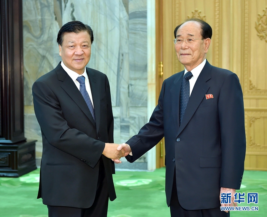 10月10日，正在朝鮮訪問的中共中央政治局常委、中央書記處書記劉云山在平壤會見朝鮮勞動黨中央政治局常委、最高人民會議常任委員會委員長金永南。 新華社記者 李濤 攝