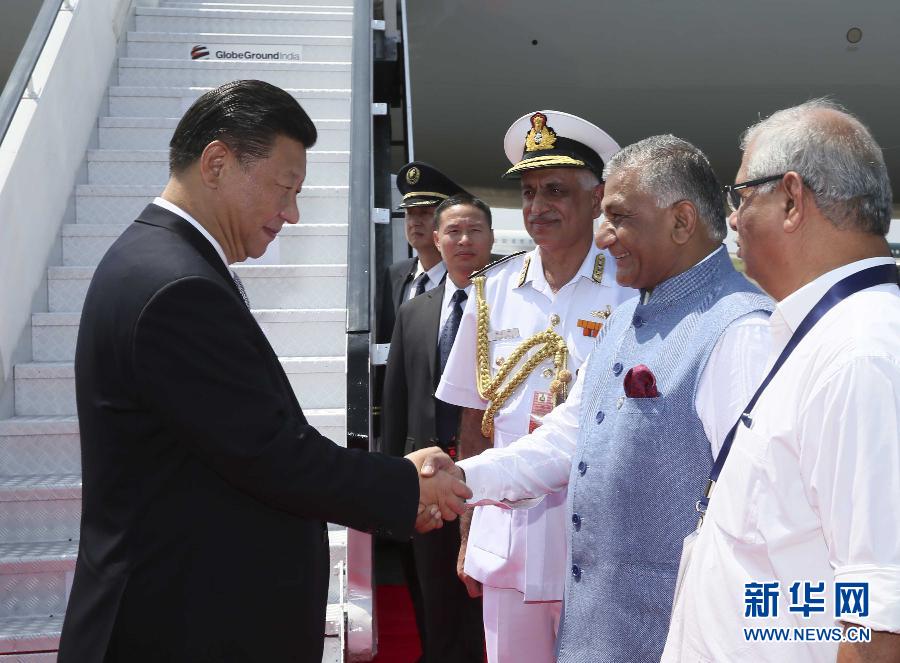 10月15日，國(guó)家主席習(xí)近平抵達(dá)印度果阿，應(yīng)印度總理莫迪邀請(qǐng)，出席金磚國(guó)家領(lǐng)導(dǎo)人第八次會(huì)晤。 新華社記者蘭紅光攝 