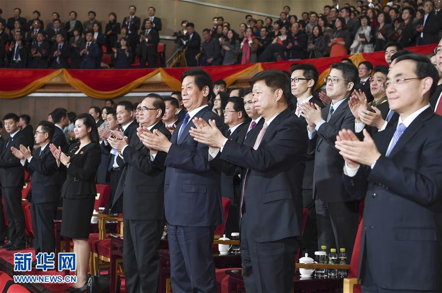 （時政）（1）朝鮮友好藝術團在京訪演 栗戰(zhàn)書、王滬寧分別出席有關活動